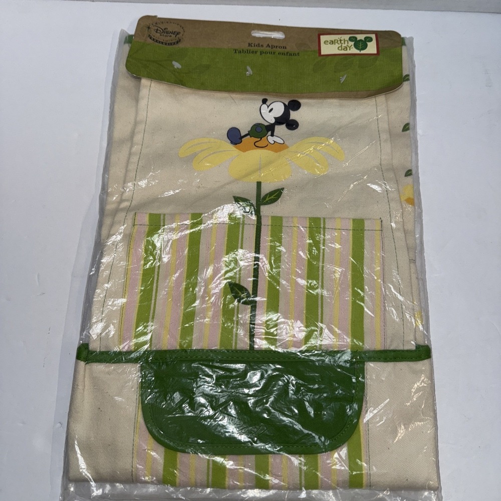 Disney Store Exclusive Earth Day Kids Apron‎ Mickey Mouse Earth Day